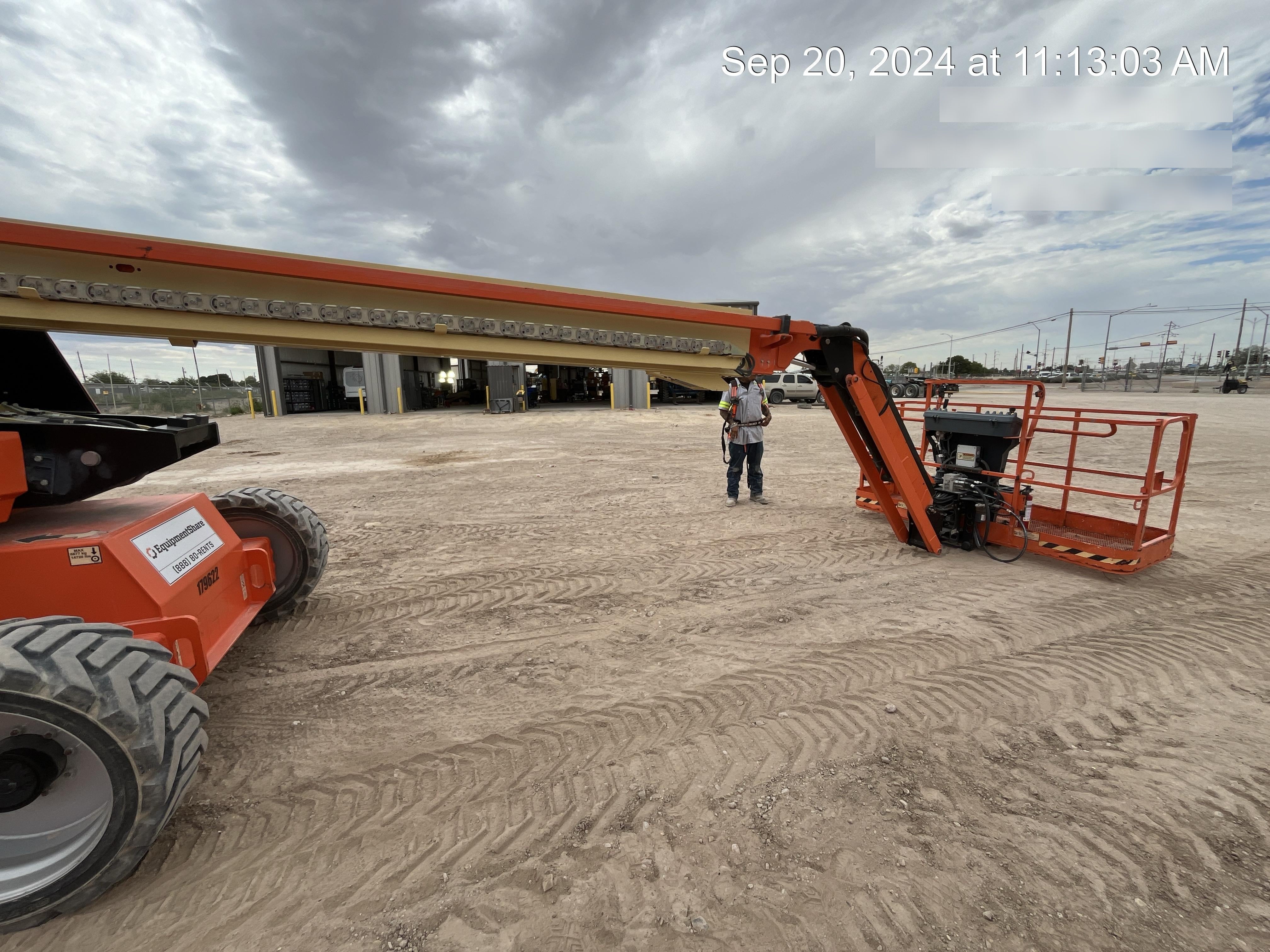 2021 JLG 660SJ
