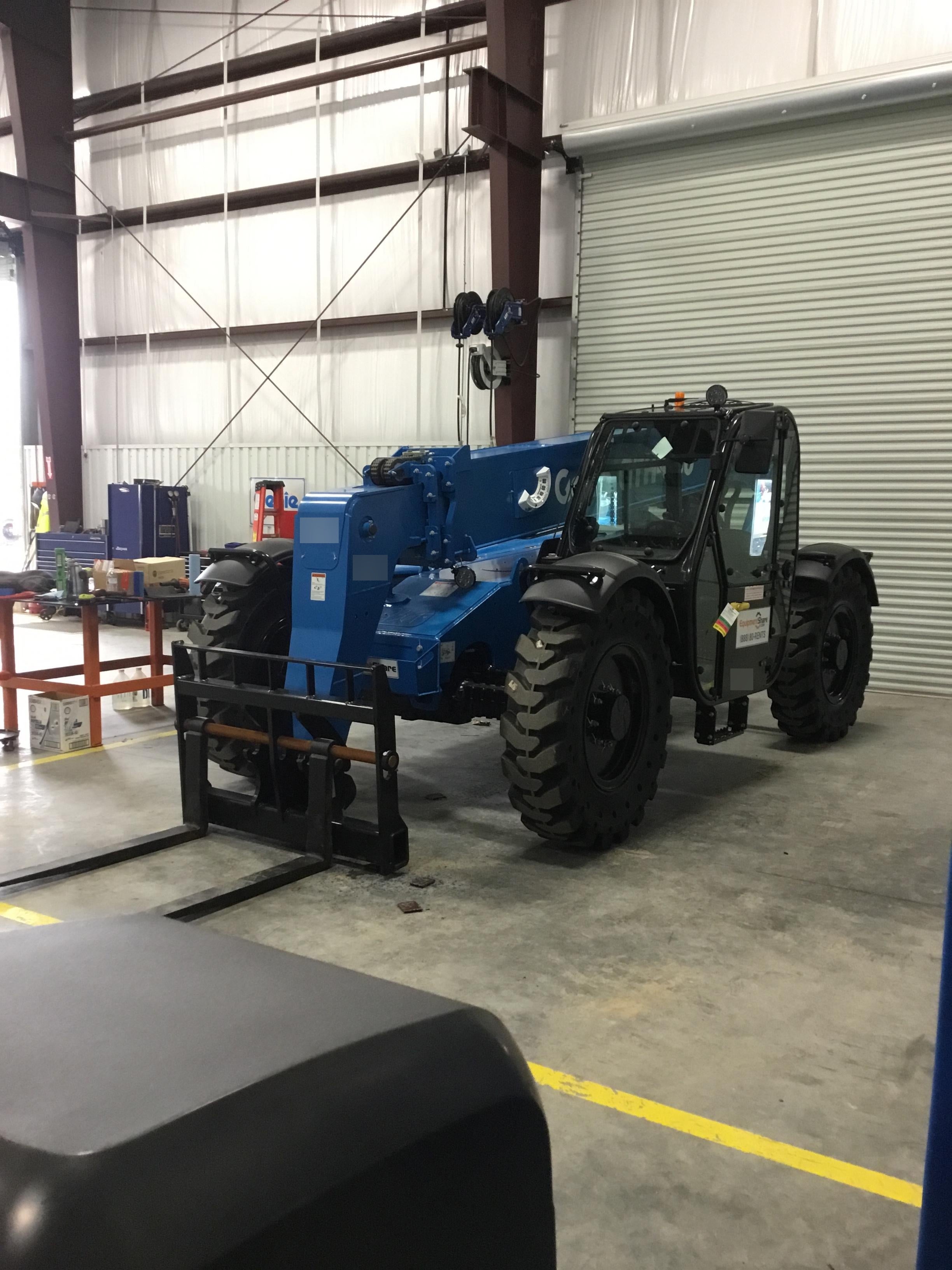 2018 Genie GTH-636 Genie GTH-636 w/Enclosed Cab w/HVAC, Work Lights, Solid Tires, Beacon, 48" Carriage and Forks