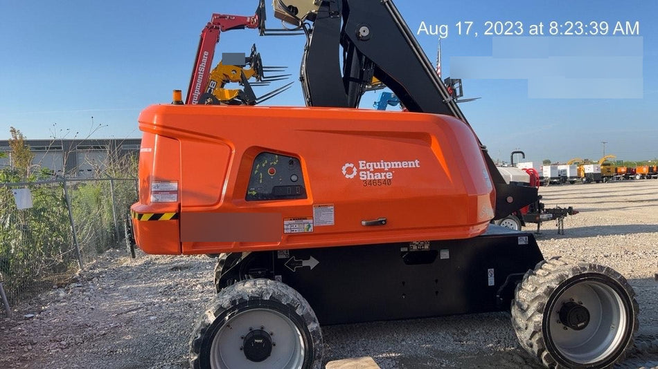 2023 JLG 660SJ