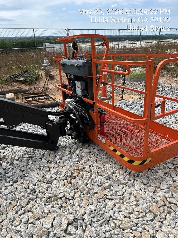 2025 JLG 660SJ