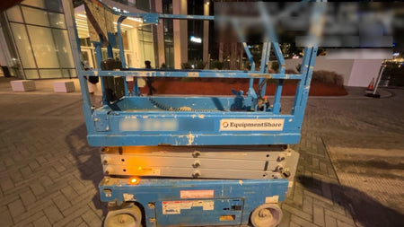 2019 Genie GS-1930 Fixed rails with chain Entry