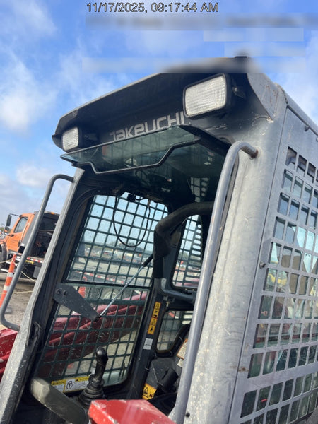 2020 Takeuchi TL8CR Cab/Heat/Air, 74hp, Hydraulic QC w/76" HD Bucket w/ Smooth Bolt on Edge, 76" HD Bucket w/Teeth