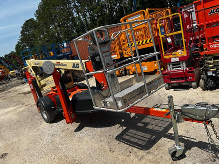 2023 JLG T350