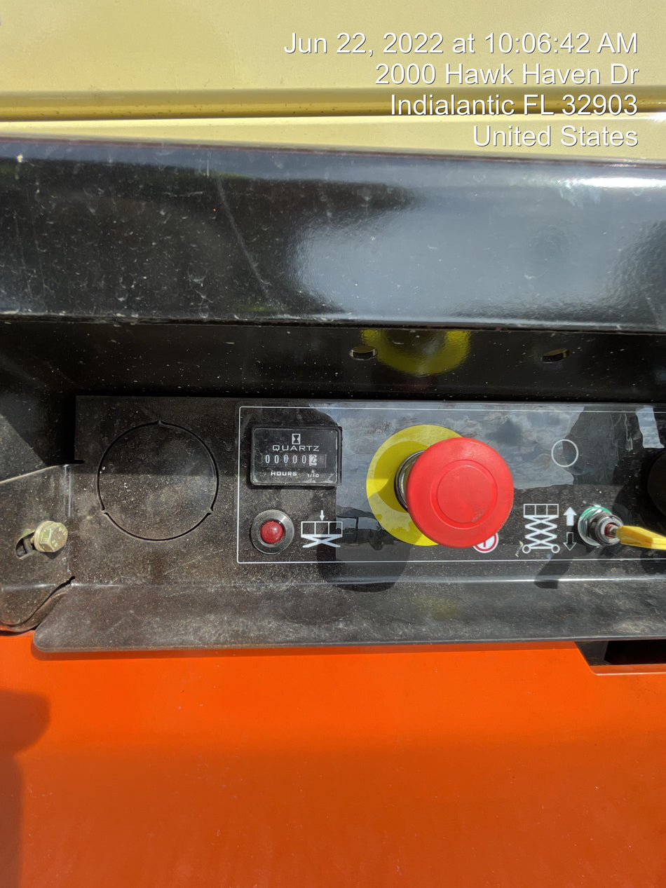 2022 JLG ES1932