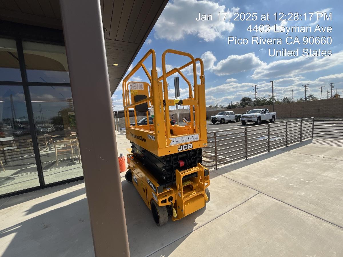 2024 JCB S1932E