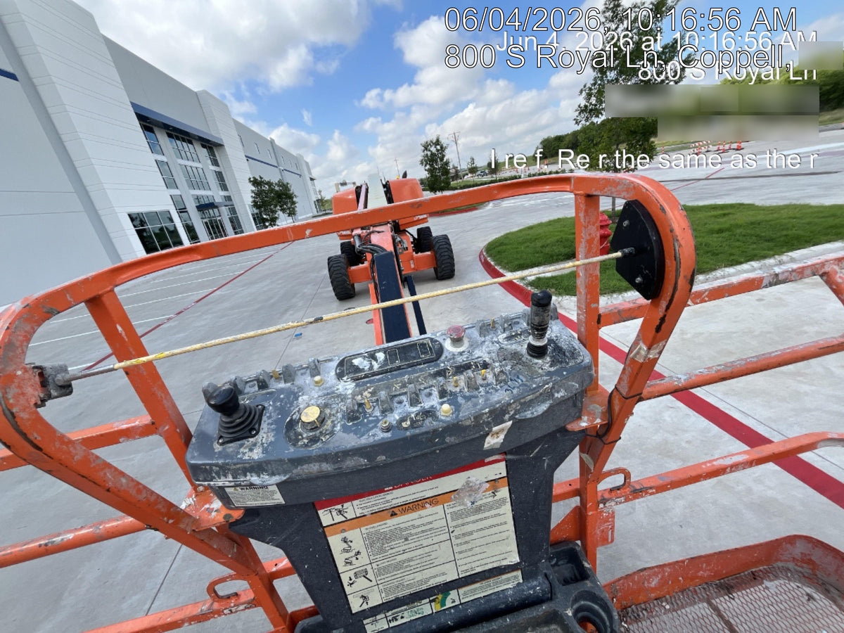 2022 JLG 660SJ