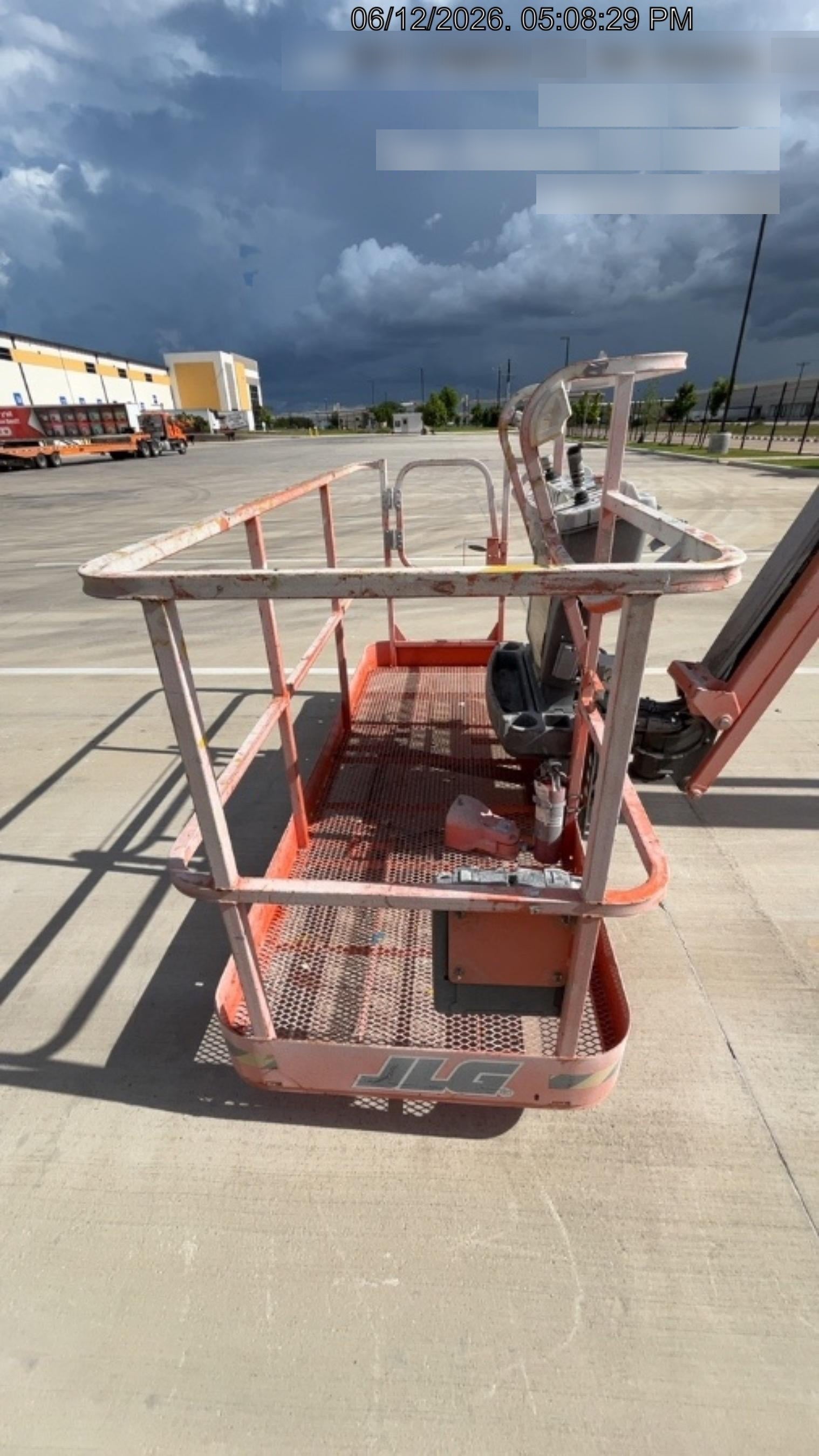 2022 JLG EC600SJ