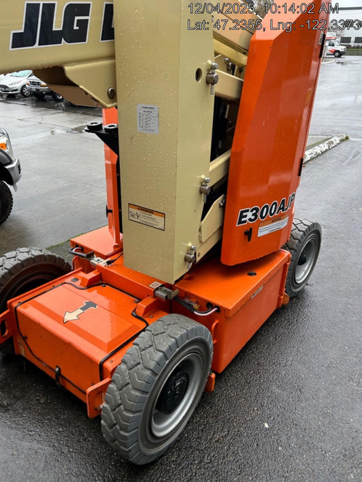 2019 JLG E300AJP