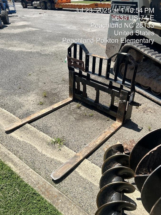 2025 VIRNIG 48" Pallet Forks - Virnig