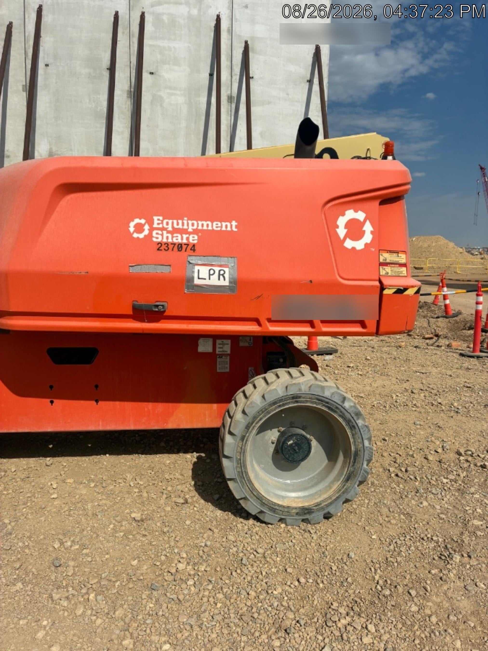 2022 JLG 660SJ