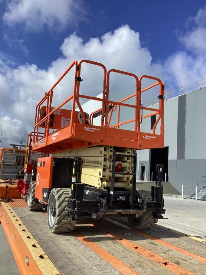 2023 JLG RT4069