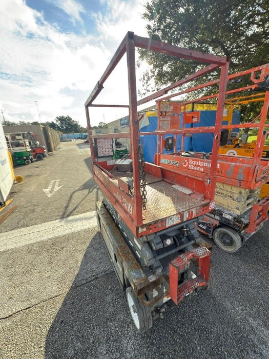 2018 Skyjack SJIII-3219 Skyjack SJIII3219 Scissor Lift w/Trojan Batteries