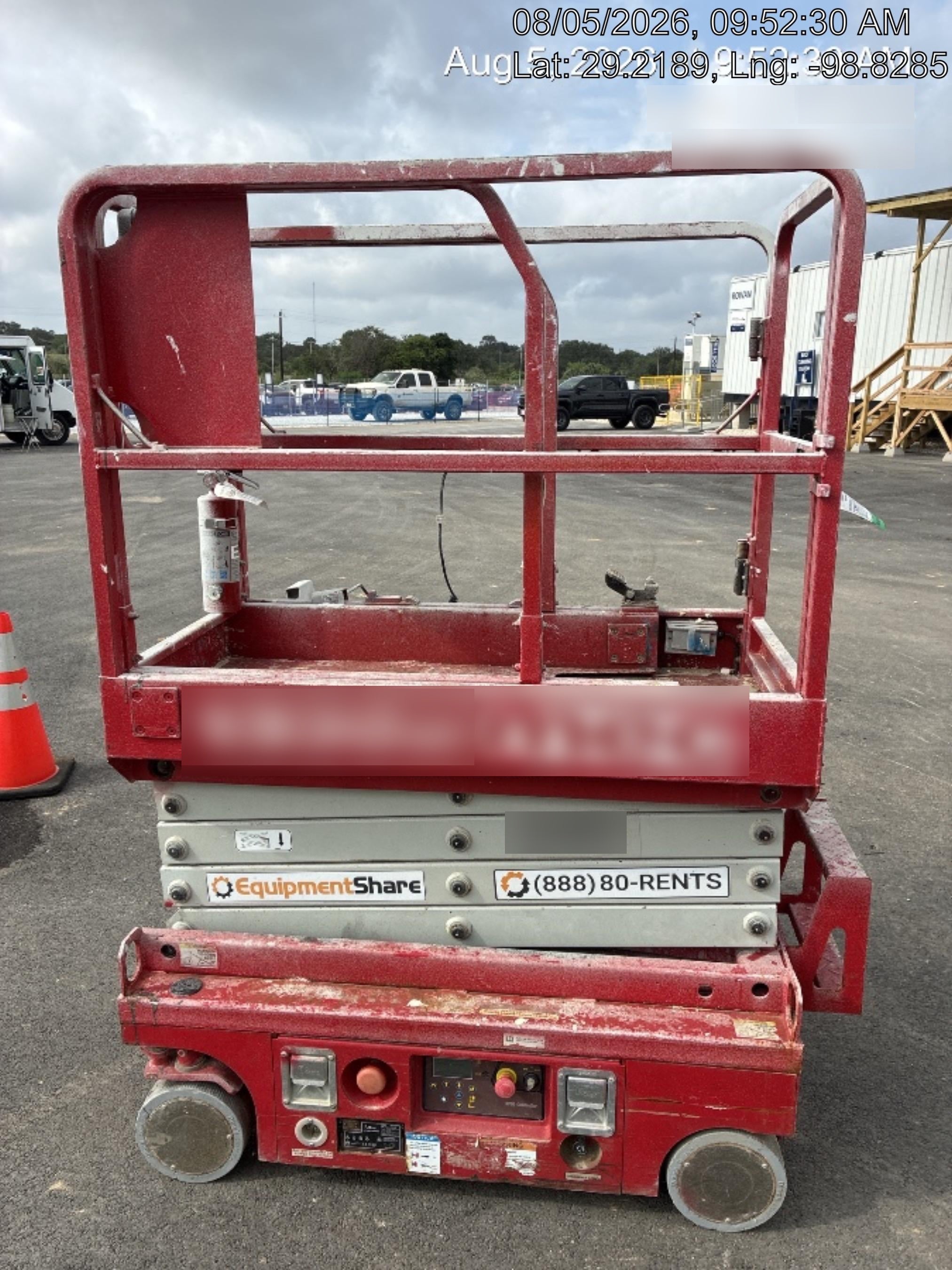 2019 MEC 1330SE MEC 1330SE w/ES Track Hardware, Full Extended 2 Year Warranty