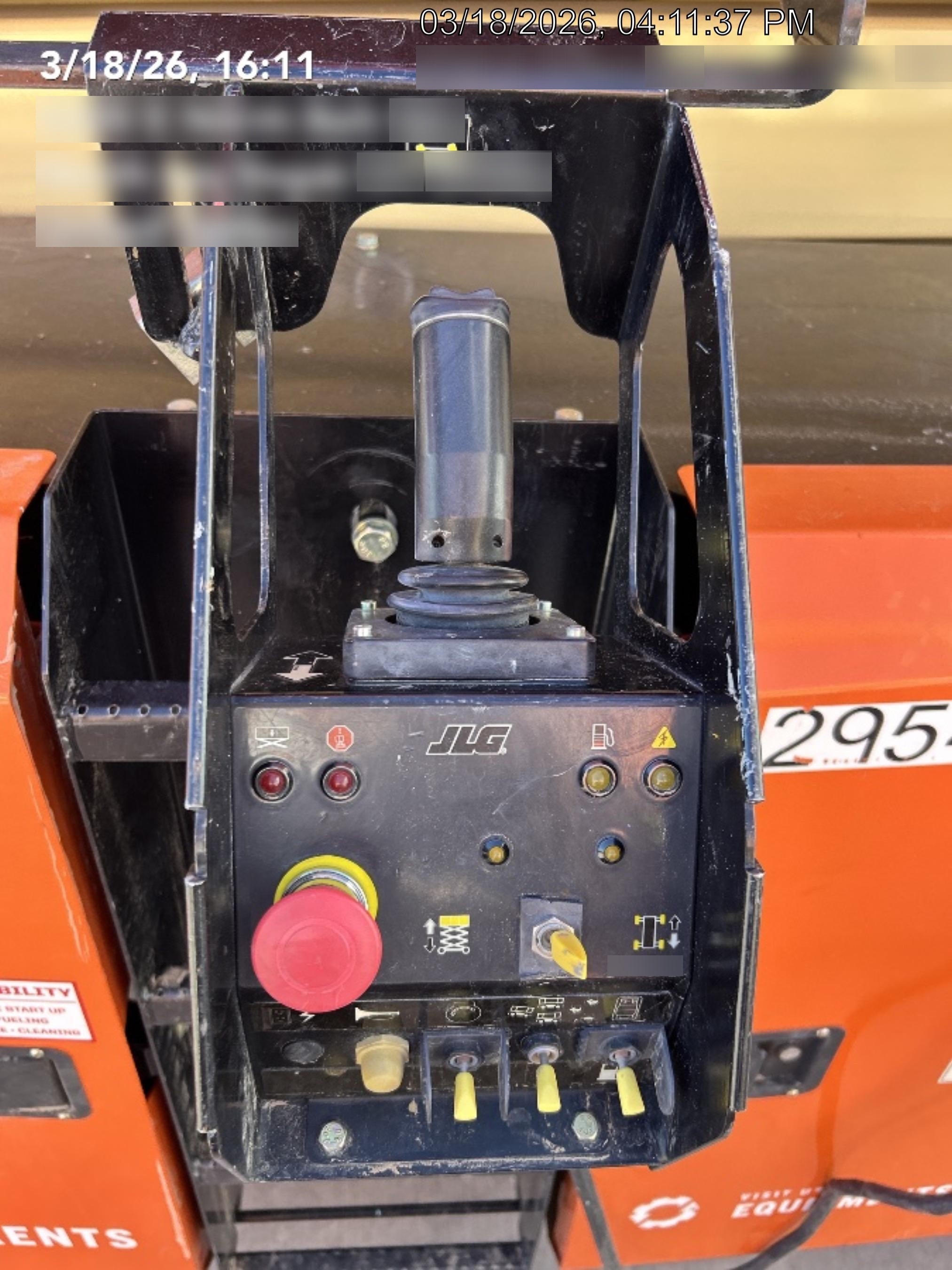 2023 JLG RT4394