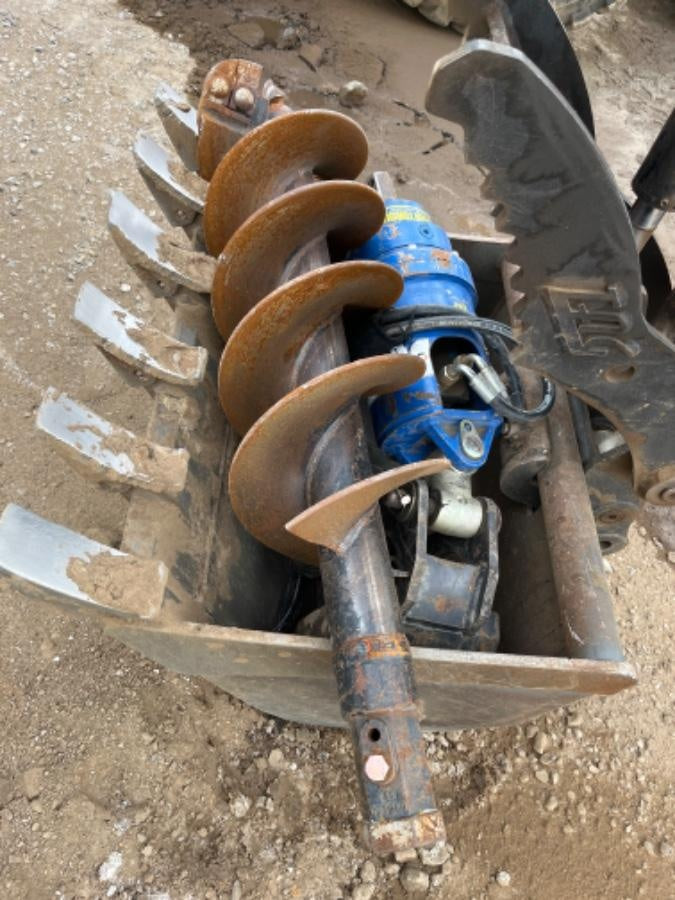 2023 AUGER TORQUE 3300-30