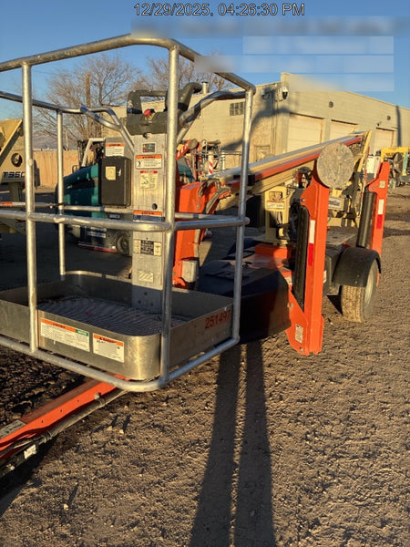 2022 JLG T350