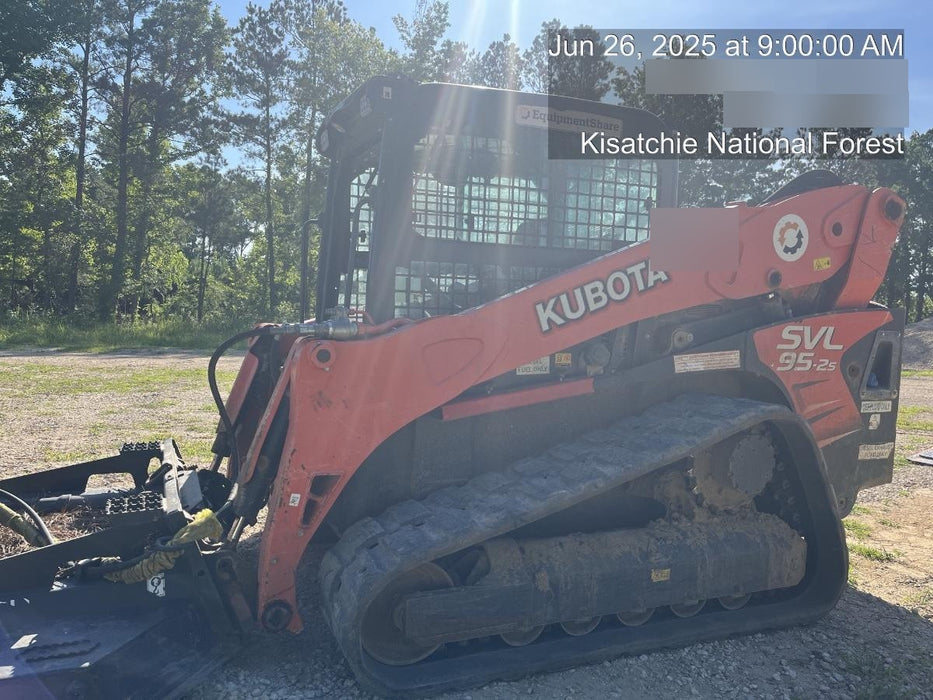 2019 Kubota SVL95-2S Cab/Heat/Air, Standard Tracks, Standard Flow, Hydraulic QC 80" HD w/ Smooth Cutting Edge