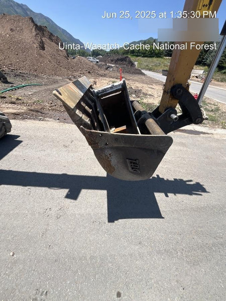 2020 TAG MANUFACTURING 36" HD QCB27 Bucket