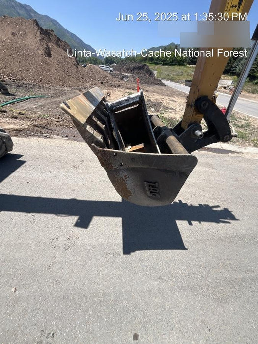 2020 TAG MANUFACTURING 36" HD QCB27 Bucket