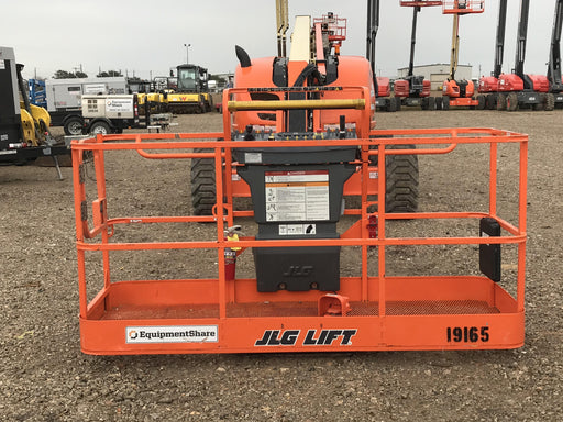 2019 JLG 600AJ