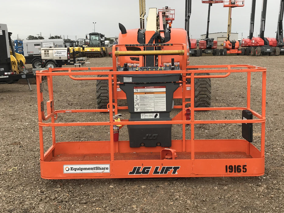 2019 JLG 600AJ