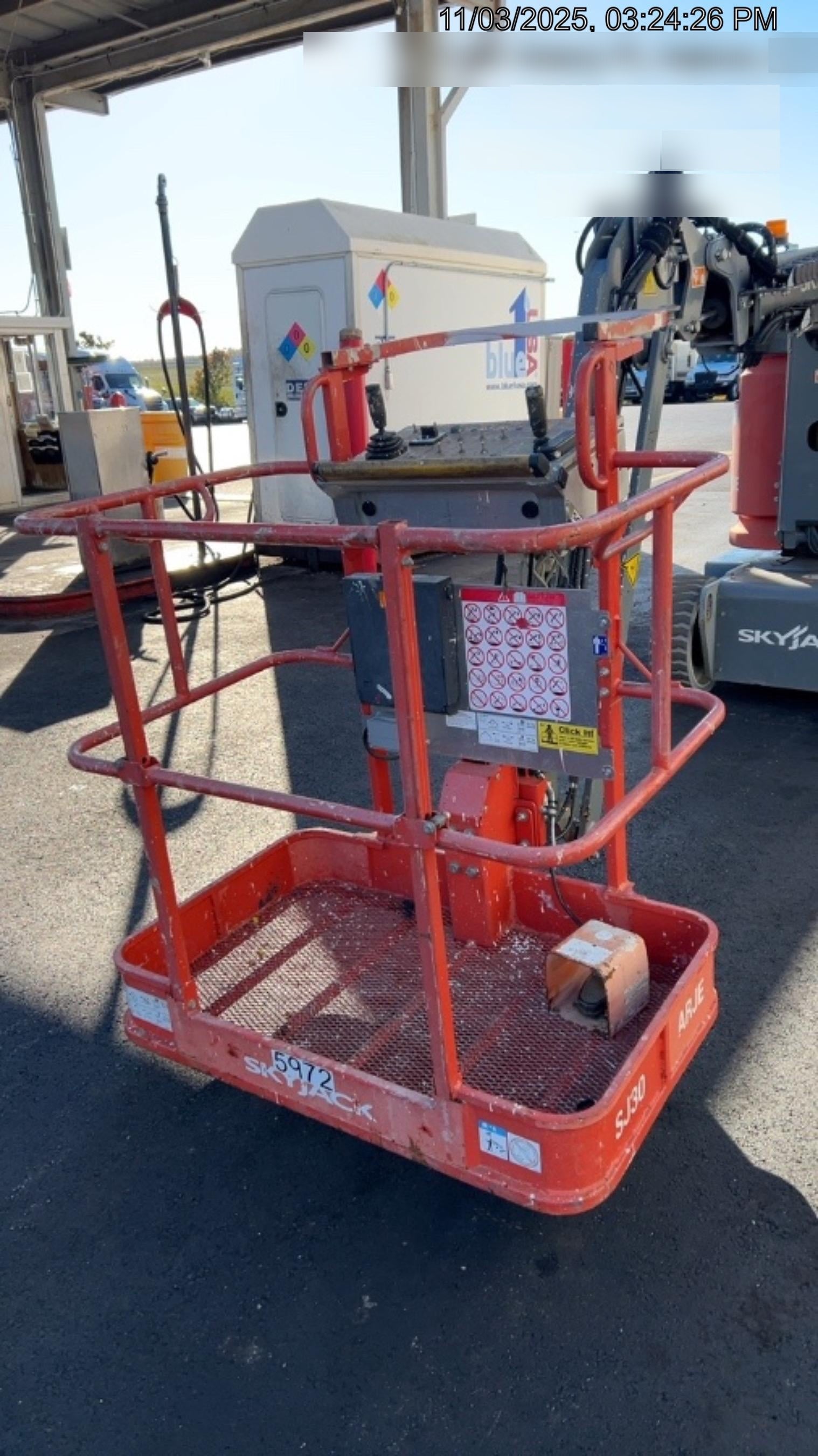 2017 SKYJACK SJ30 AJE