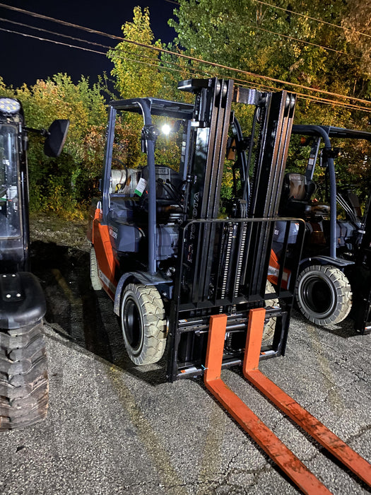 2022 TOYOTA 50-8FGU25