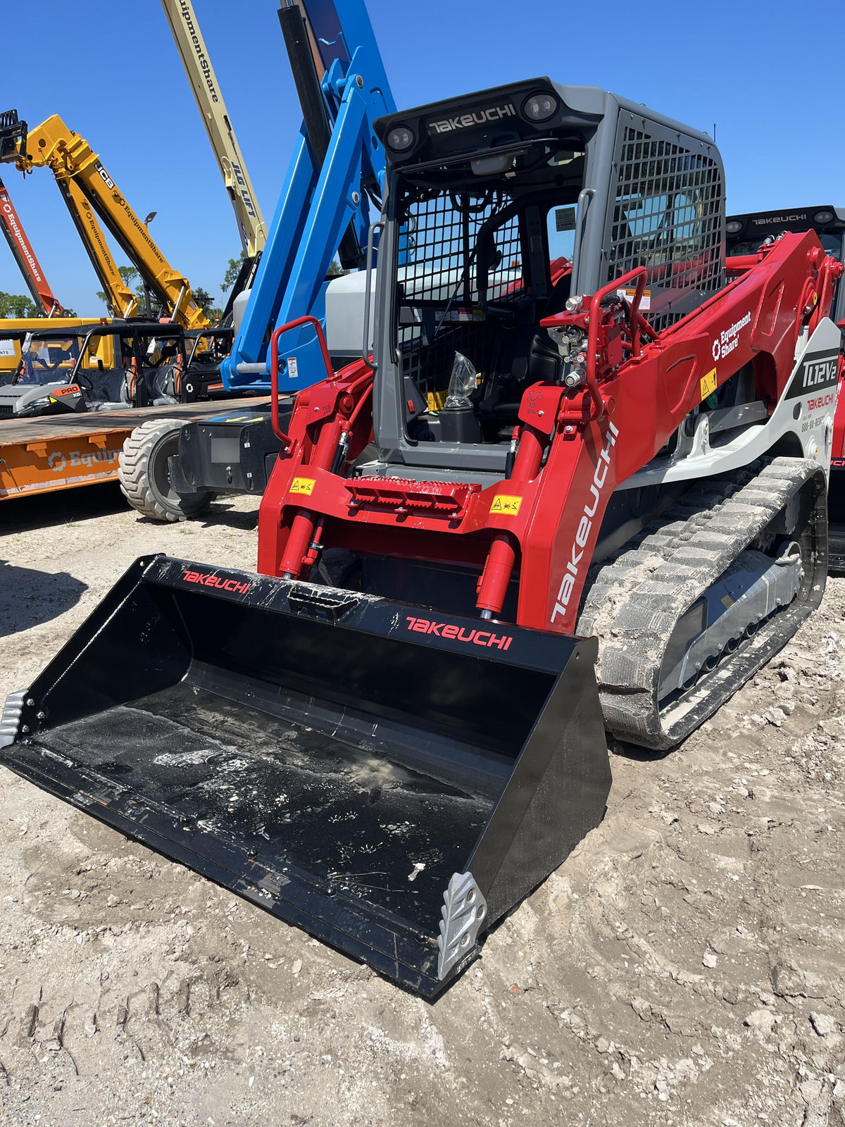 2025 TAKEUCHI TL12V2-CR