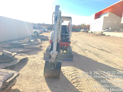 2021 TAKEUCHI TB235-2R