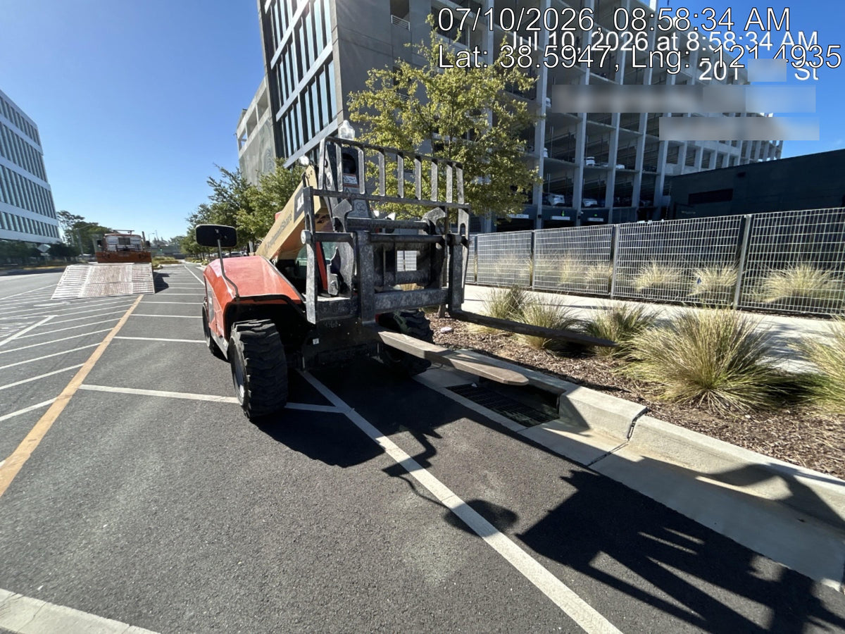 2025 JLG 519