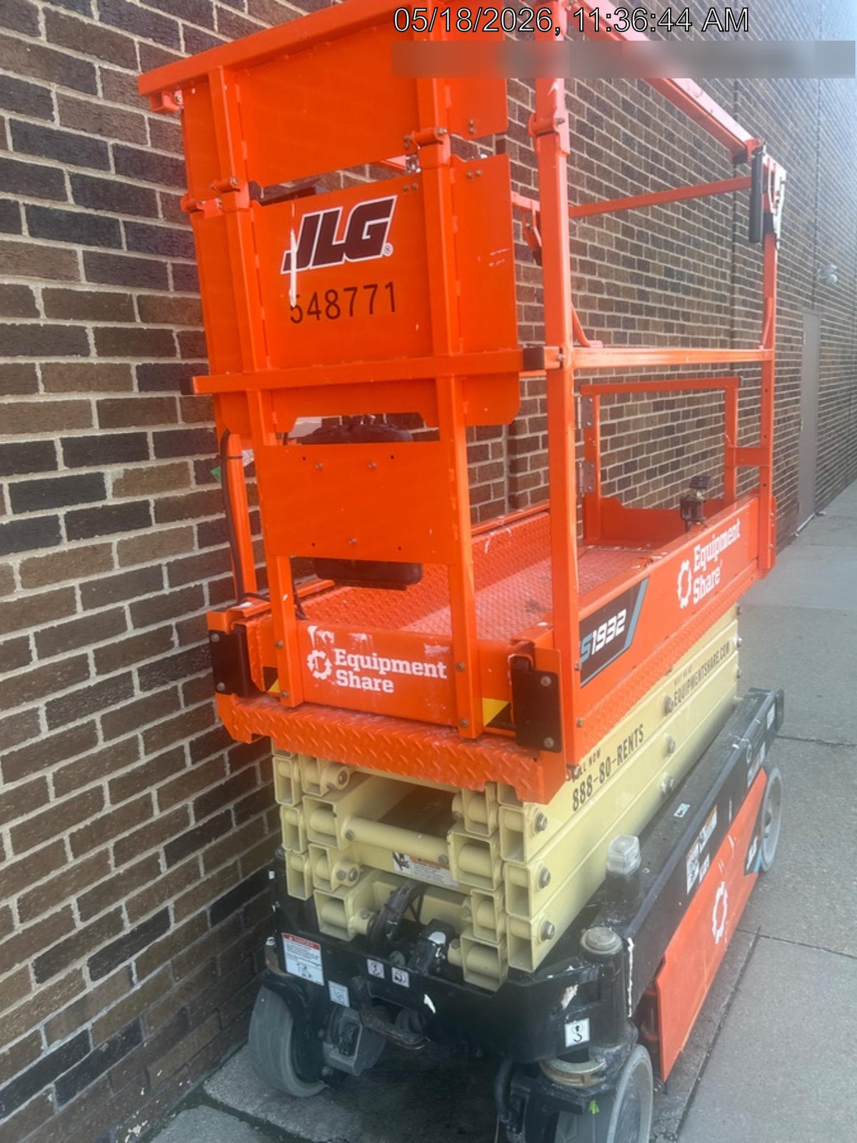 2025 JLG ES1932