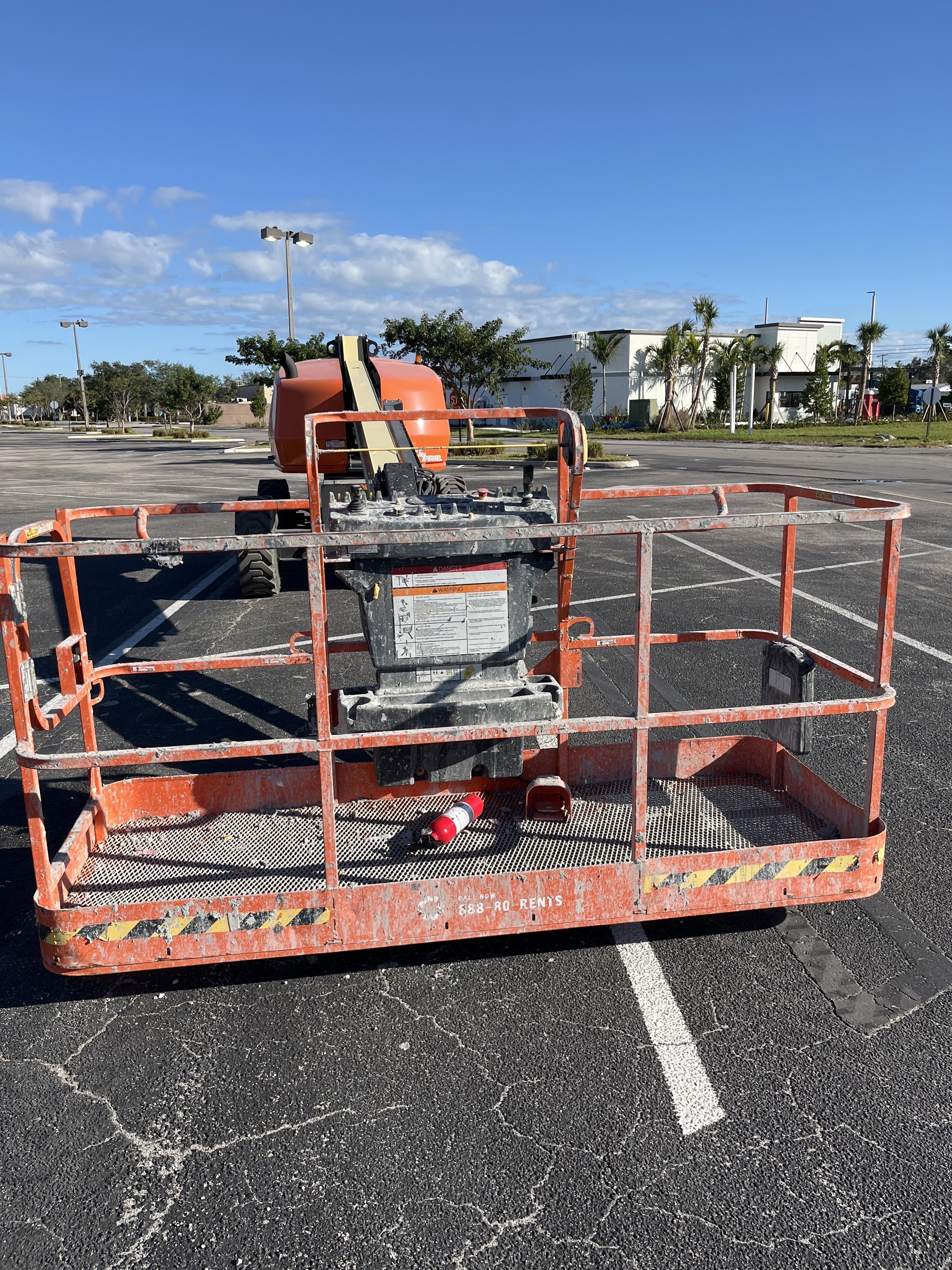 2023 JLG 460SJ