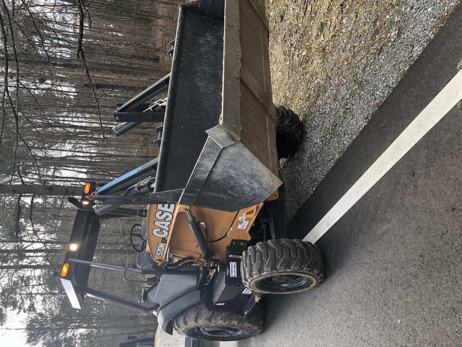 2019 Case 570N EP Canopy, 4WD, GP Front Bucket, Dual Tilt Cylinder, 84" Box Blade w/ Scarifier, Wheel Weights, Beacon