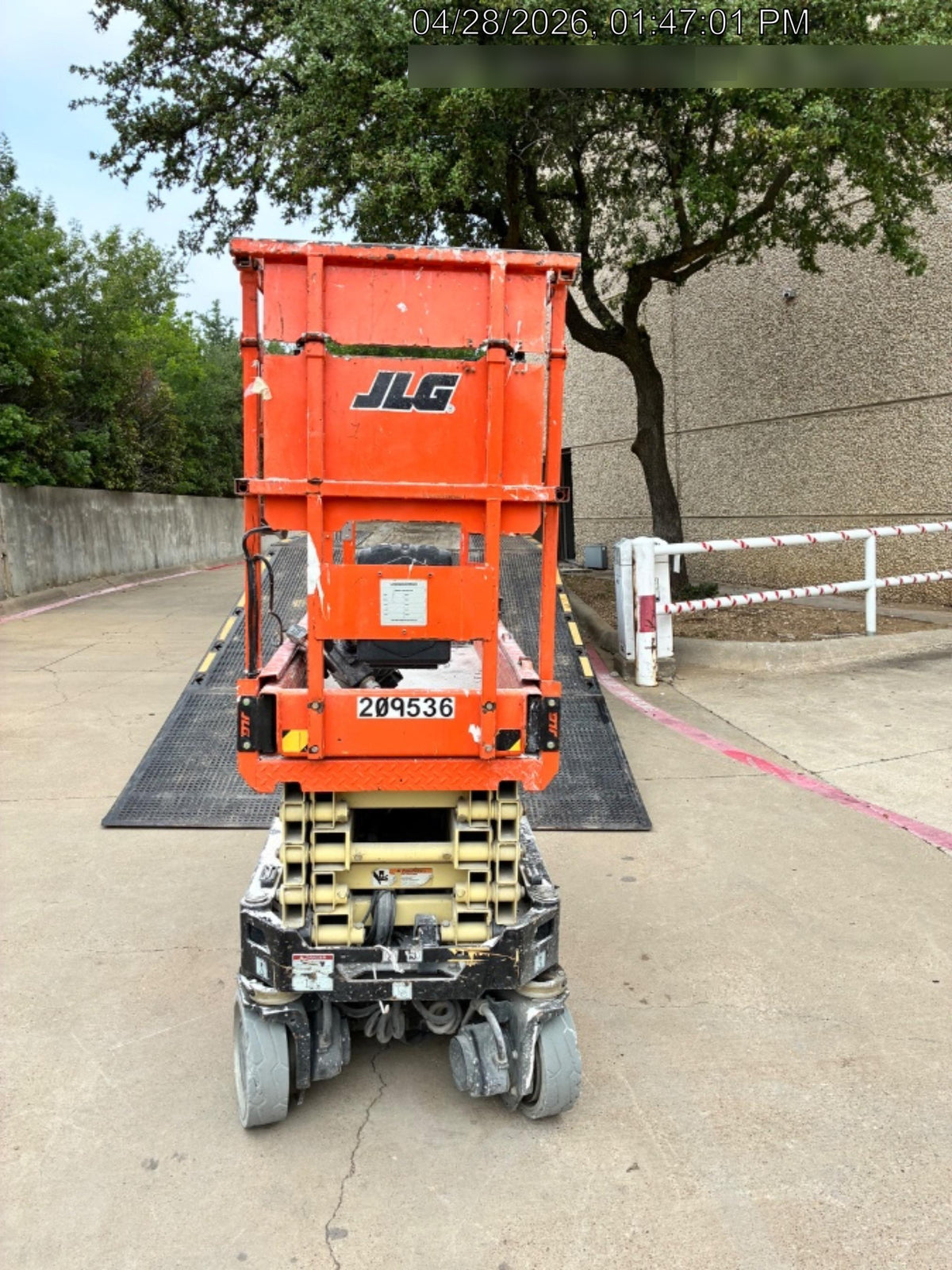 2022 JLG ES1932