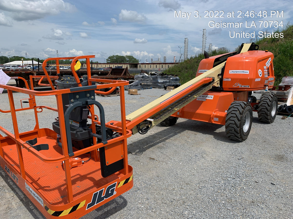 2021 JLG 400S