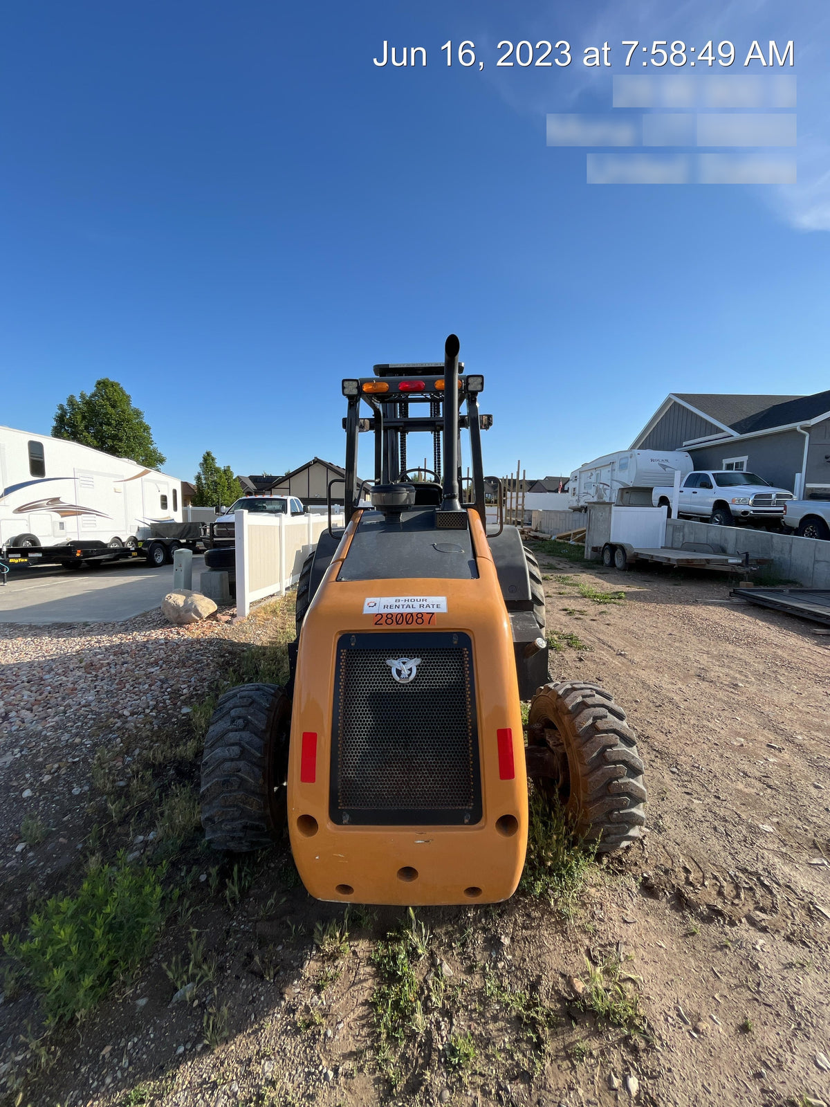 2023 CASE 588H