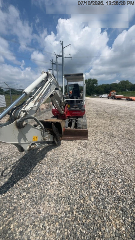 2022 TAKEUCHI TB250-2R