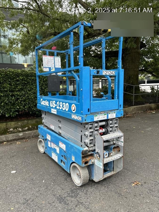 2020 Genie GS-1930 Solid Non Marking Tires, Beacon, Folding rails with half height swing gate, Telematics