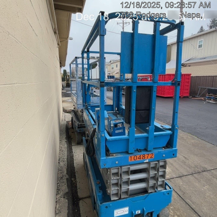 2020 Genie GS-1930 Solid Non Marking Tires, Beacon, Folding rails with half height swing gate, 800W Inverter