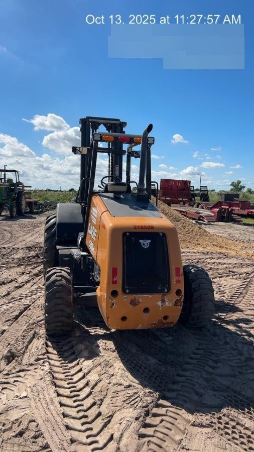 2022 CASE 588H