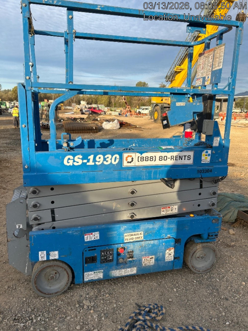 2020 Genie GS-1930 Solid Non Marking Tires, Beacon, Folding rails with half height swing gate, 800W Inverter