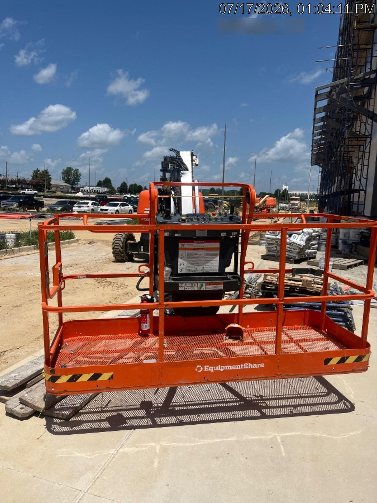 2025 JLG 660SJ