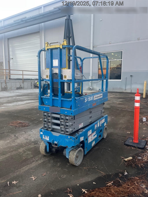 2019 Genie GS-1930 Fixed Rails with Chain Entry