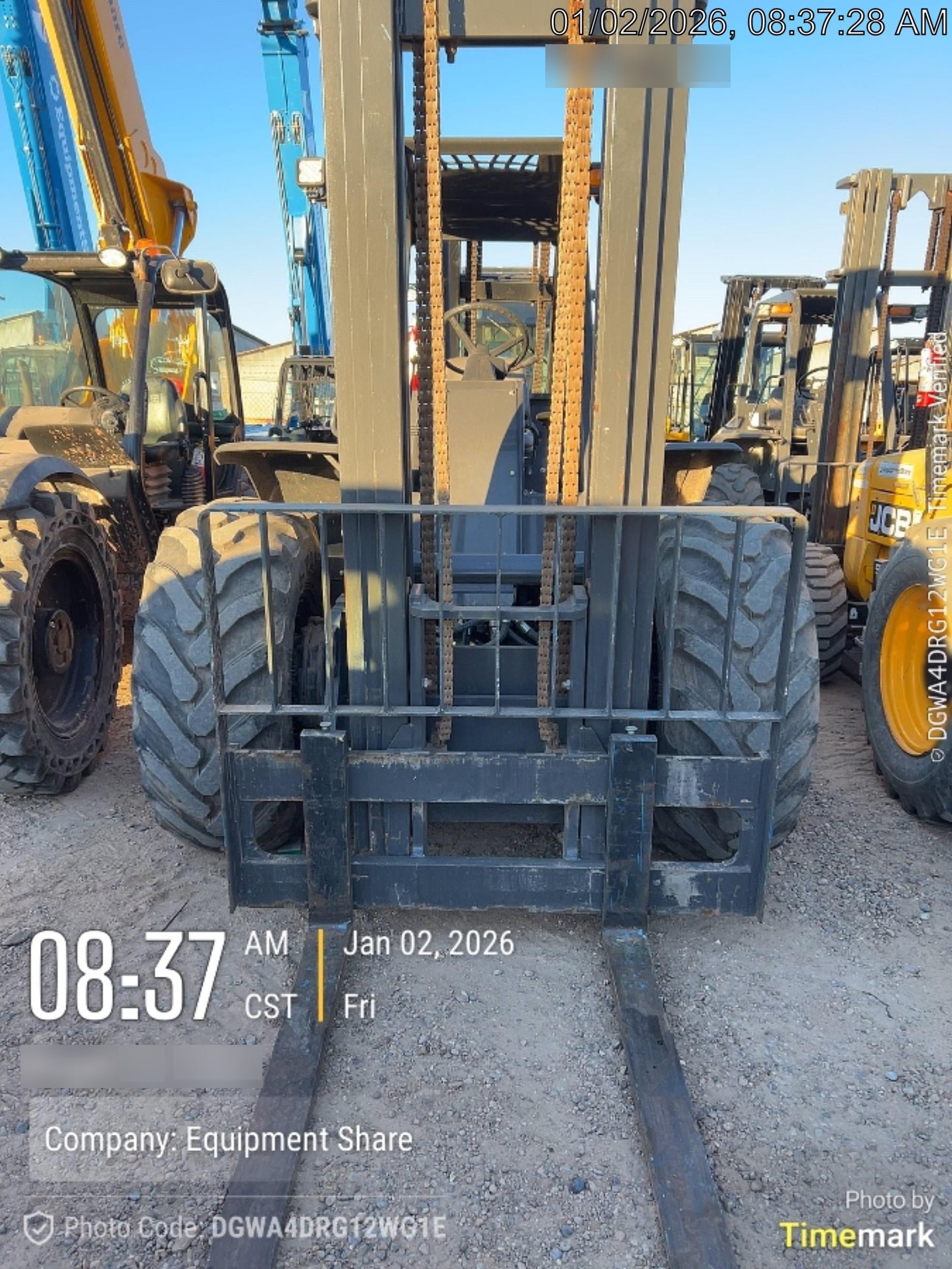 2023 CASE 588H