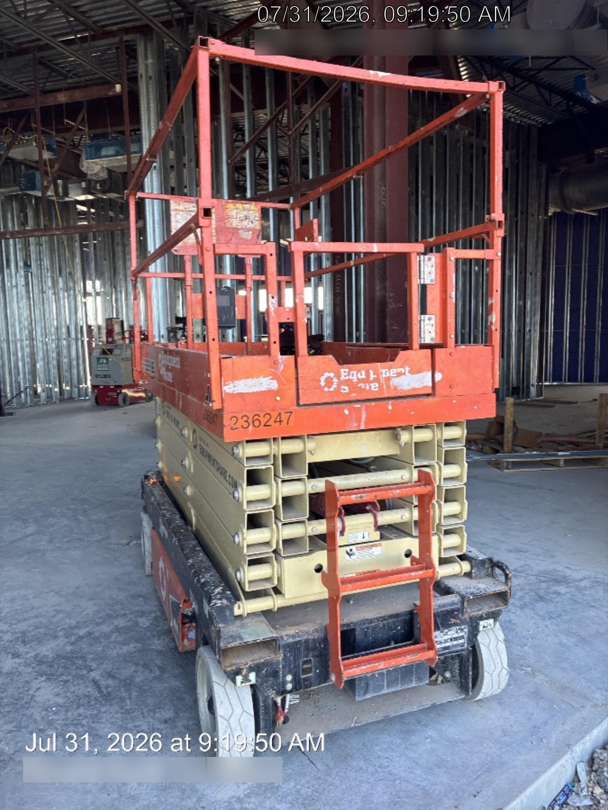 2022 JLG ES3246
