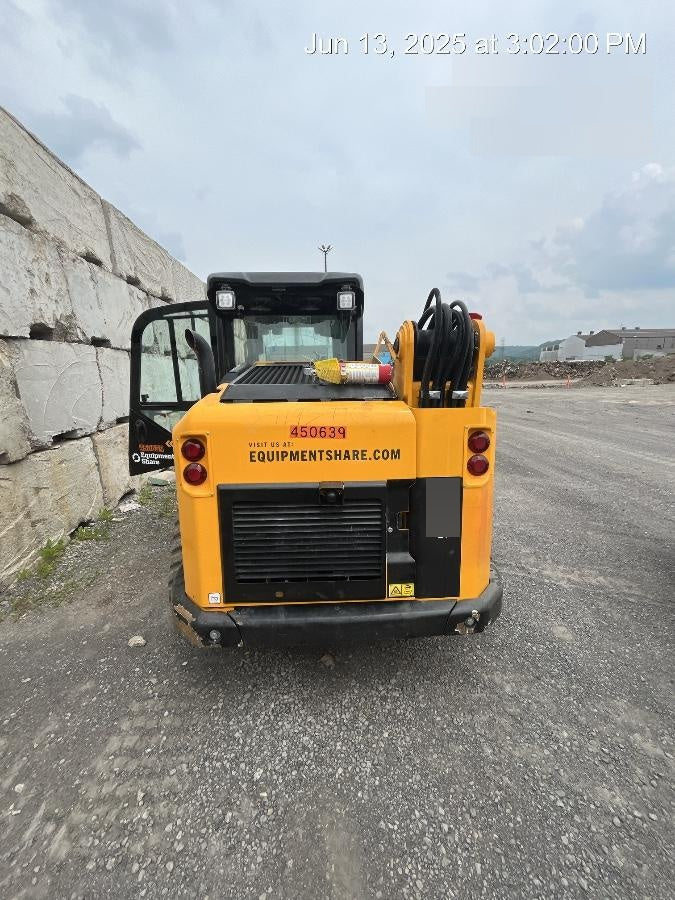 2024 JCB 3TS-8T