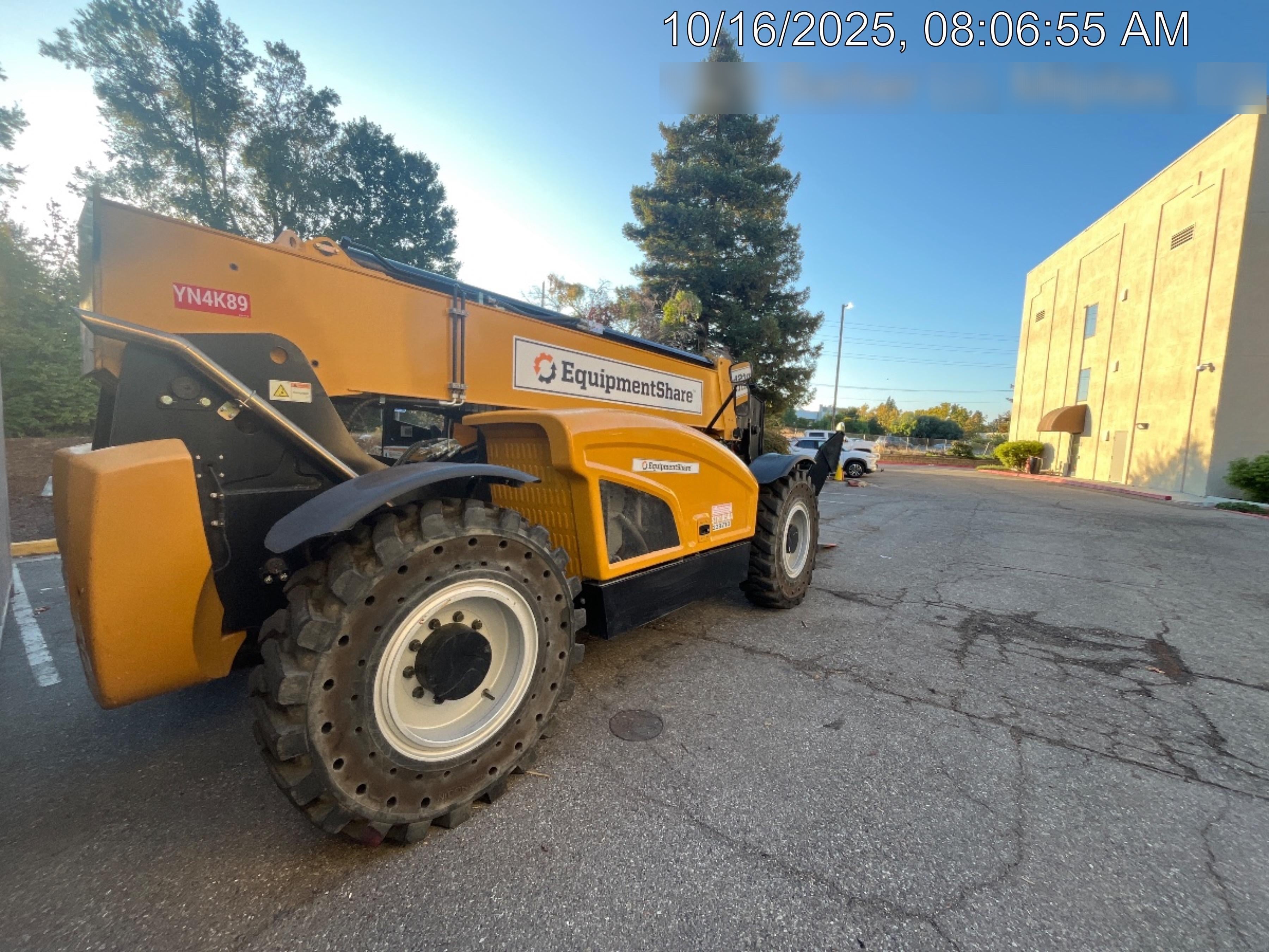 2022 SANY STH1056