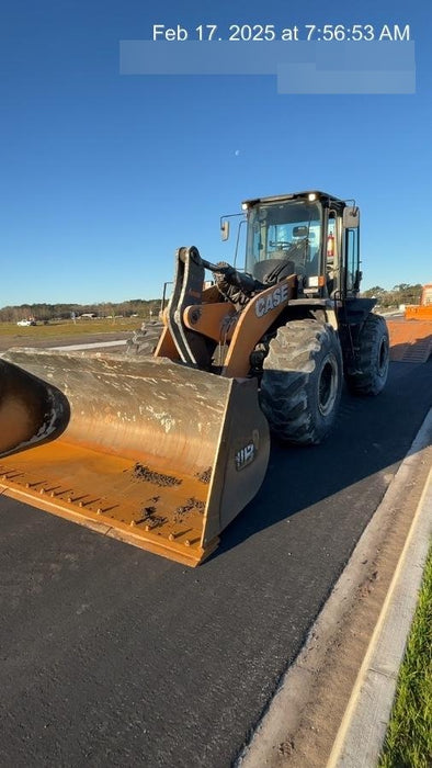 2018 Case 821G CLOSED CAB, 1 FUNCTION, JRB 418 STYLE HYD COUPLER