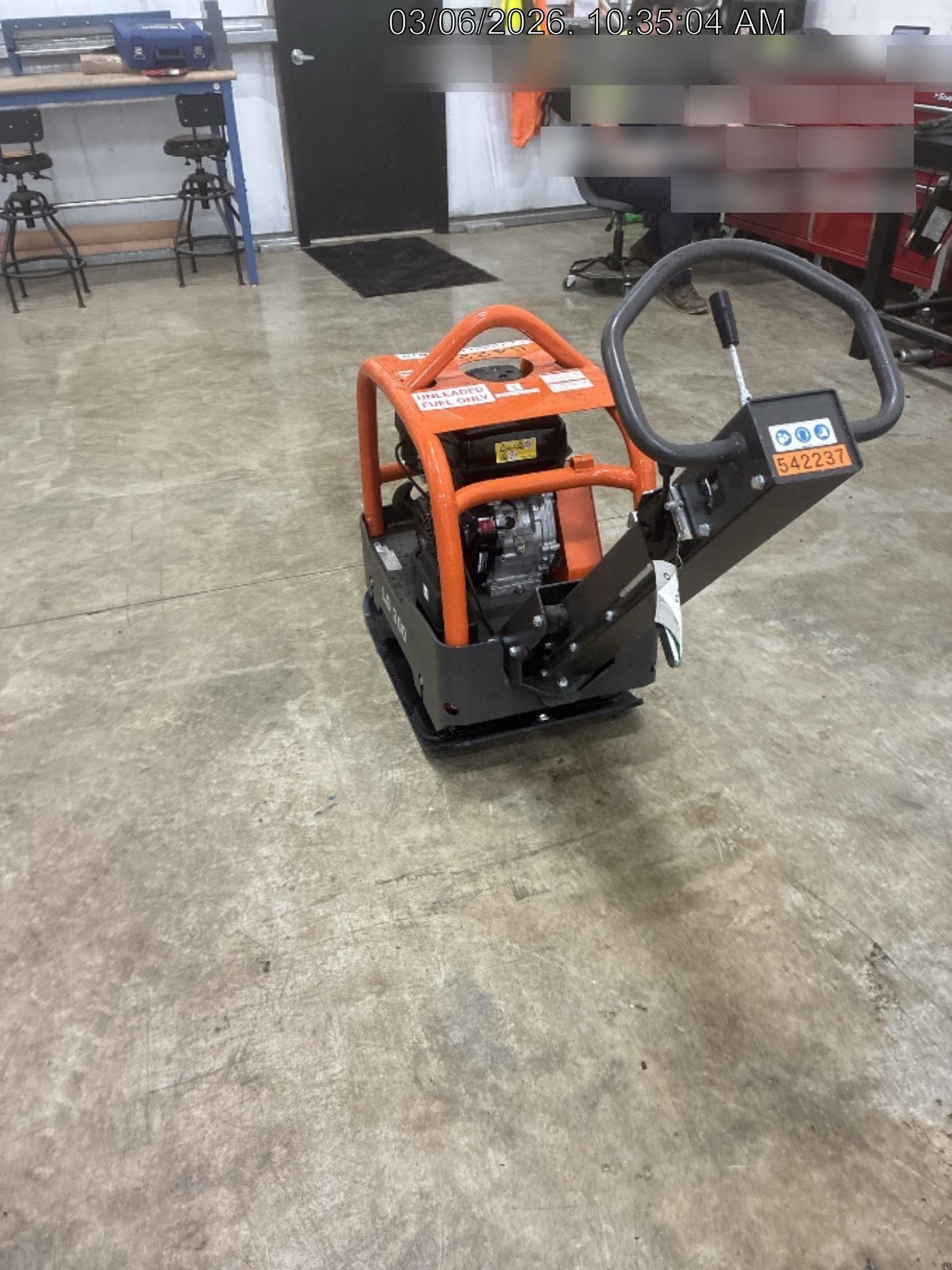 2025 HUSQVARNA LG300
