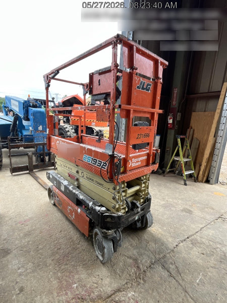 2022 JLG ES1932